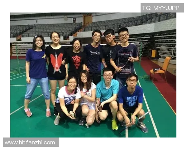 南京羽毛球队与成都羽毛球队赛后复盘分析力量对比及战术探讨